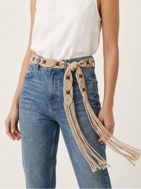 Macramé fringe belt